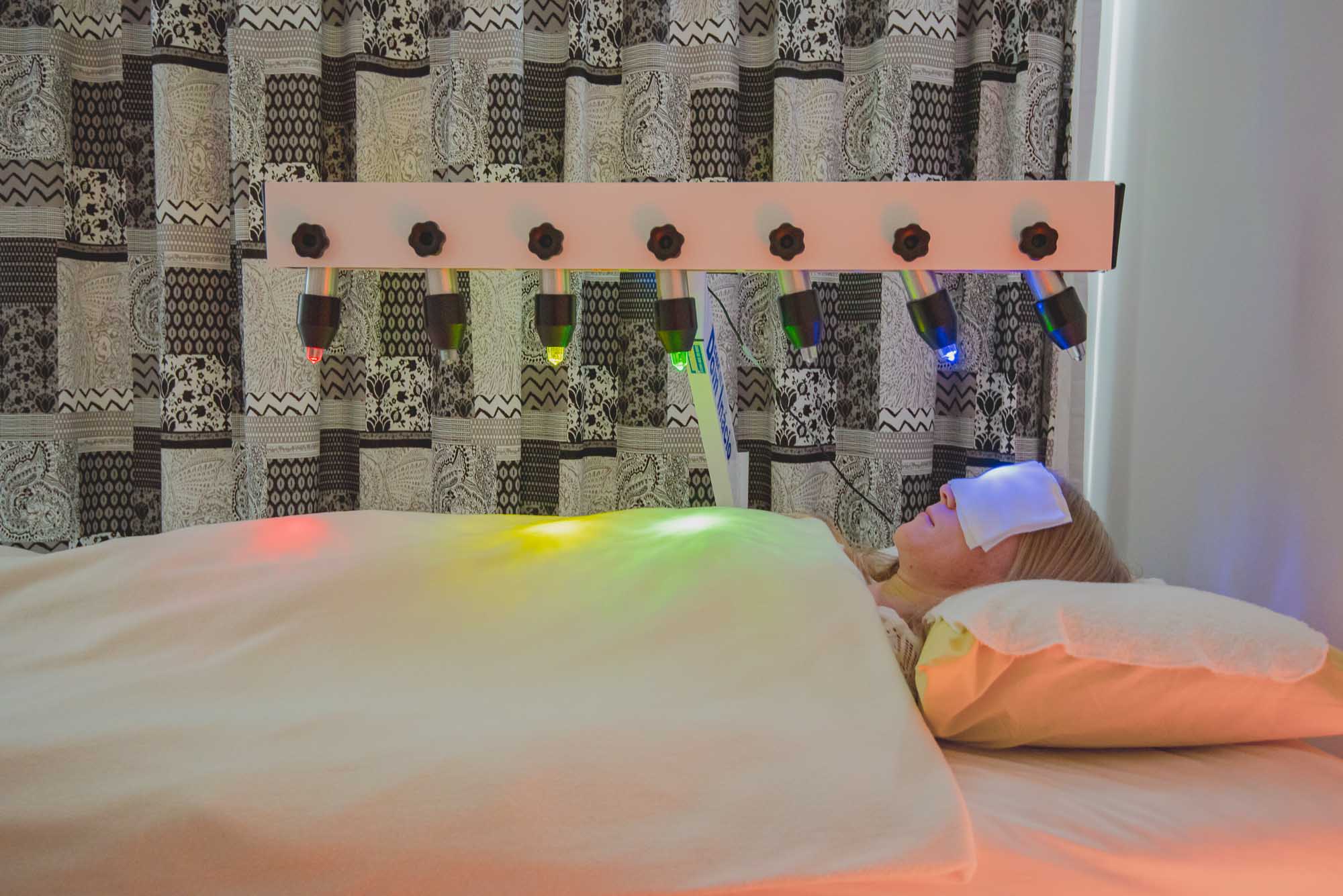 Natural Healing - Crustal Light Bed - Crystal Light Therapy